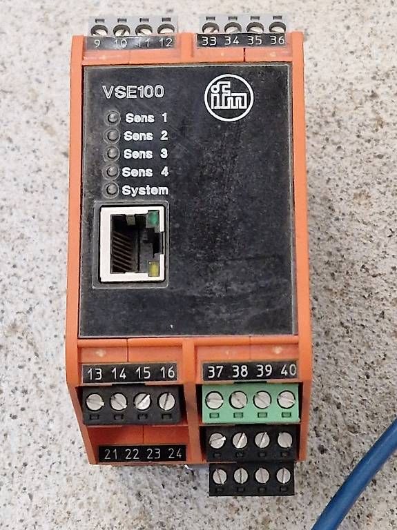 Sistema di controllo: IFM VSE100 inkl. Schwingungssensoren – Usato da Bülach venduto da Myflomi 1