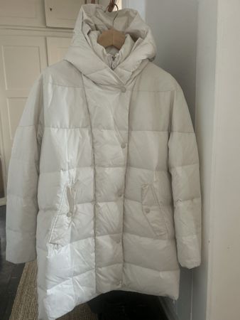 Zara weisse Daunenjacke, oversize, Gr. XS
