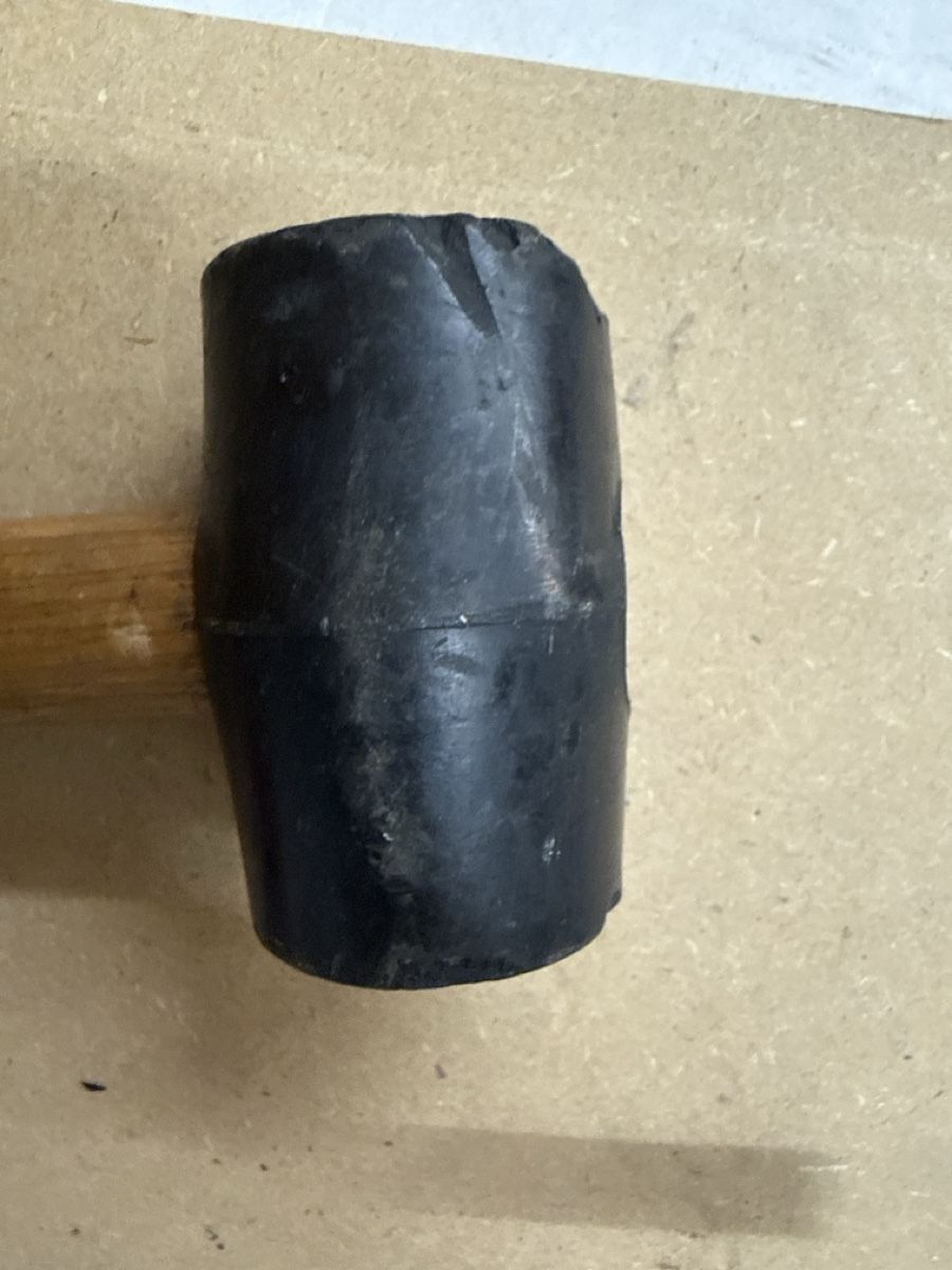 Tous les outils: Gummihammer – D'occasion à Meienberg par sony252 2