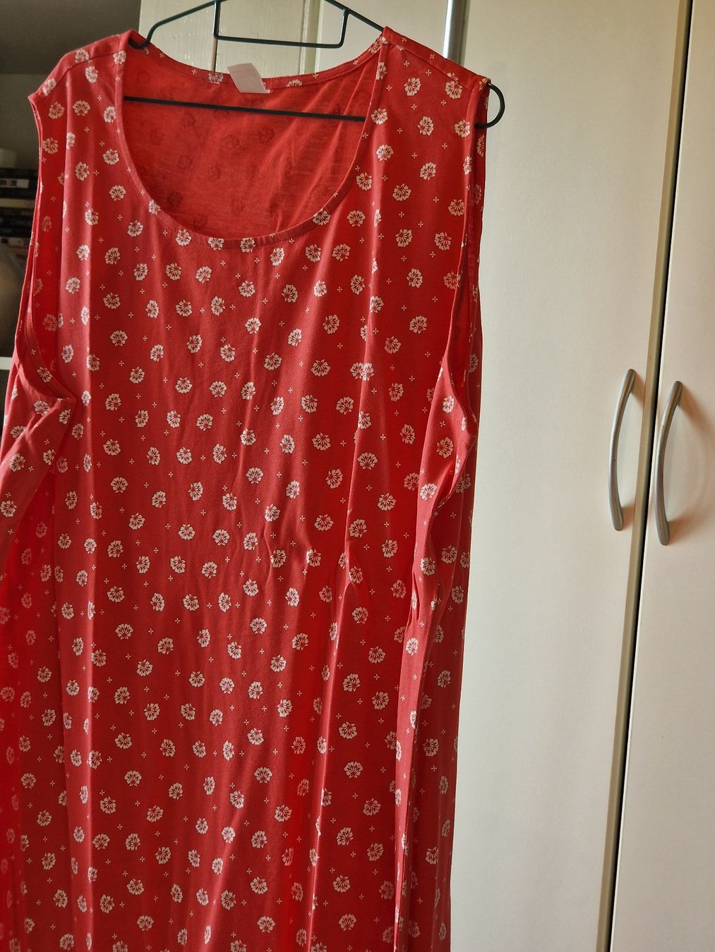 Kleider: Kleid Rot mit Weiss gemustert – Gebraucht aus Niederbipp von Trude04 7