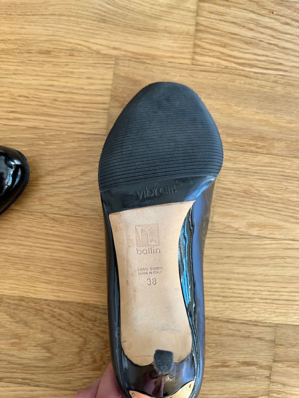 Scarpe da donna: Escarpins ballin taille 38 – Usato da Lausanne venduto da Meganelausanne 2
