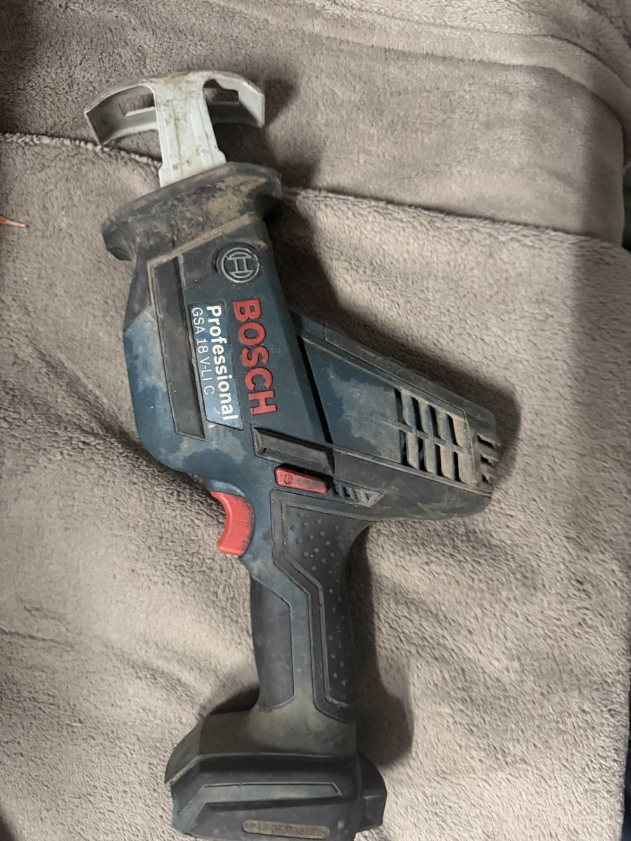 Bosch Seghe: BOSCH GSA 18 V-LI C – Usato da Innerberg venduto da Brabus81