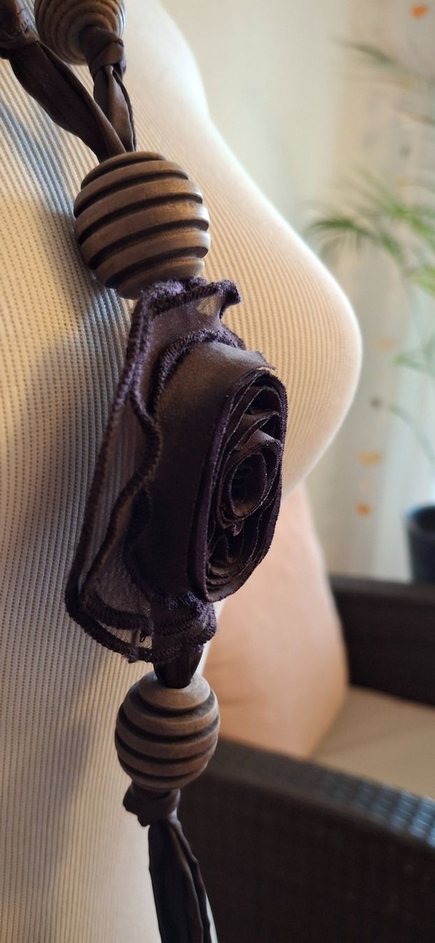 Catenine: Elegante Halskette mit Rosette, von NILE – Nuovo (secondo la descrizione) da Langendorf venduto da Tulpen65 2
