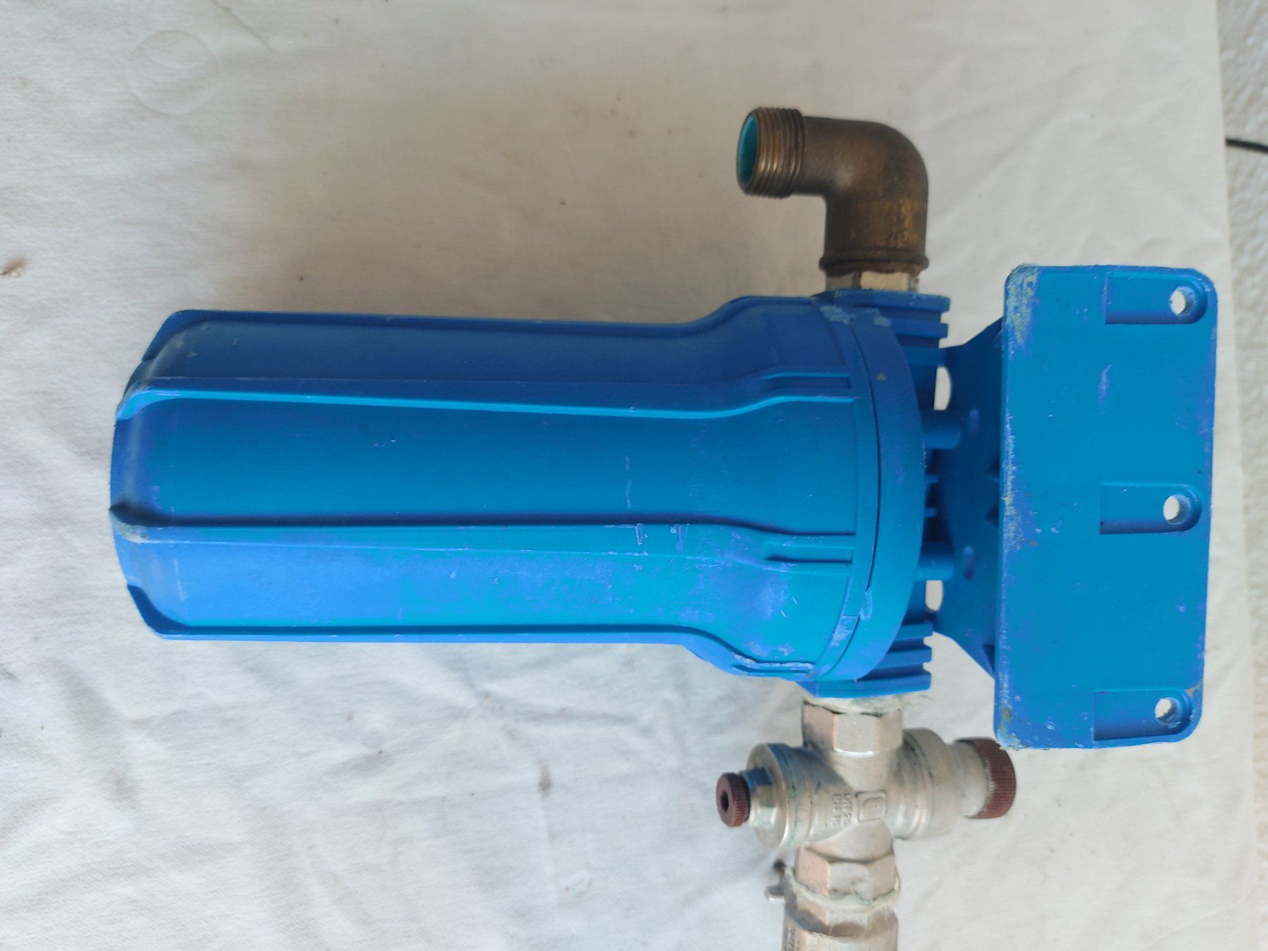 Sanitari: Wasserfilter blau mit Absperrhahn......... – Usato da Rheinau venduto da profitronic.shop 2