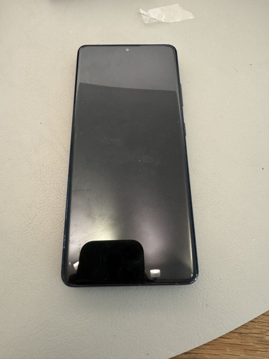 Samsung Telefoni cellulari / Smartphones: Samsung Galaxy S21 Ultra – Difettoso da Adliswil venduto da Busys