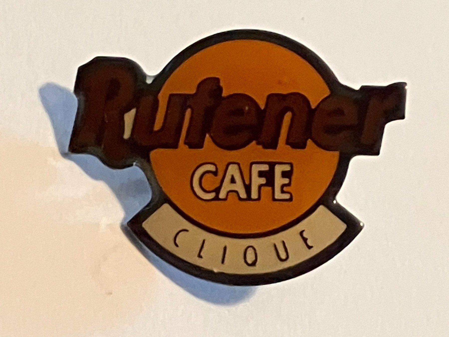 Placchette & Badge: 1 Pin Cafe Rufener Clique – Usato da Basel venduto da djwwpp