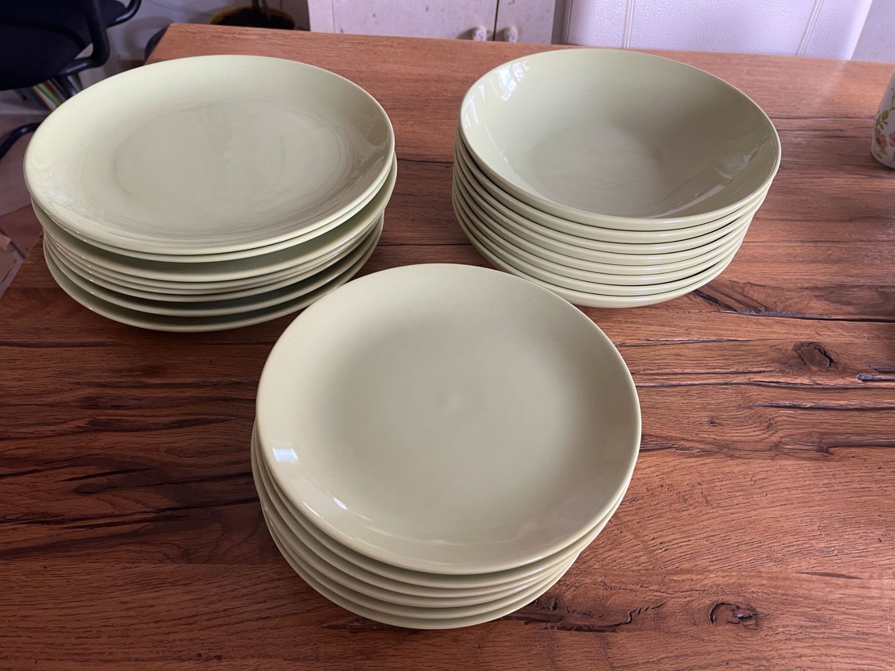 Ikea Set di piatti: 24-teiliges Tellerset IKEA – Usato da Rekingen AG venduto da nederland1