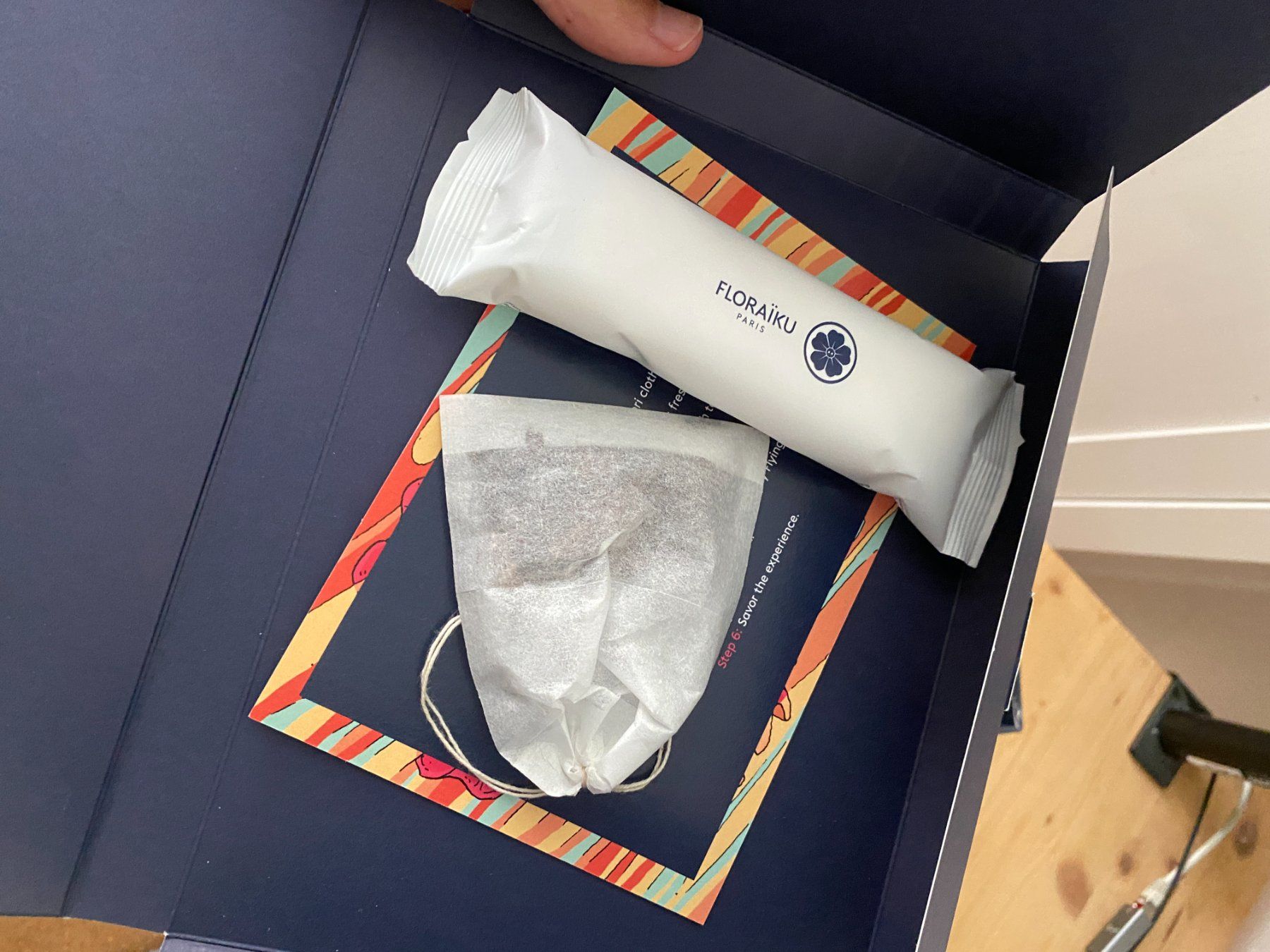 Profumi & Eau de Toilette: Floraiku Paris Set / Exklusiv – Nuovo e nell'imballaggio originale da Zürich venduto da berebol 3