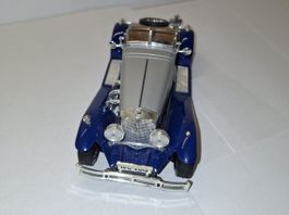 Voiture de collection Mercedes SSK bleue/argentée 1/24