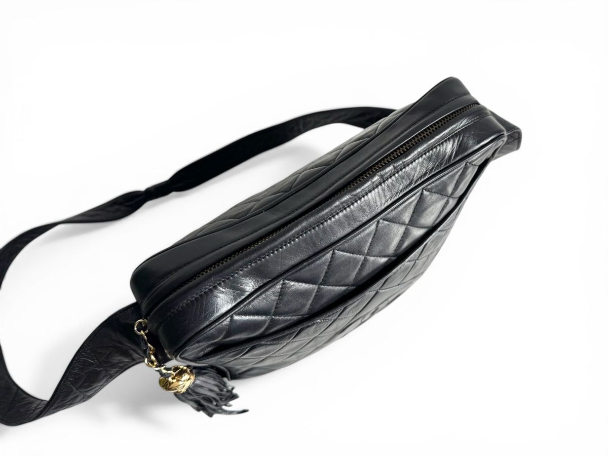 Chanel Borse da donna: CHANEL Lambskin Quilted CC Tassel Camera Case Tasche – Usato da Kriens venduto da hannaandkiko 5