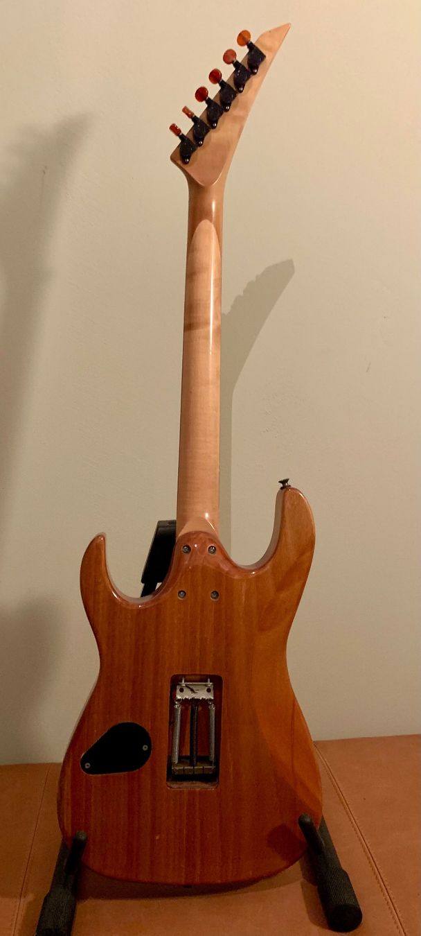 Strumenti musicali: Porizka Custom Made – Usato da Zürich venduto da Fieber 3