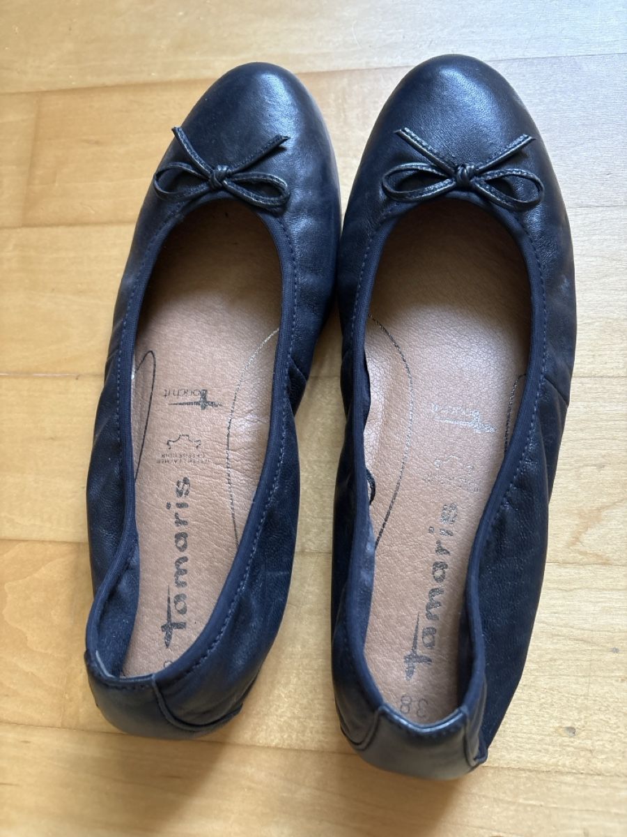 Tamaris Scarpe da donna: Ballerina von Tamaris, Gr. 38 – Usato da Matten b. Interl venduto da elba19
