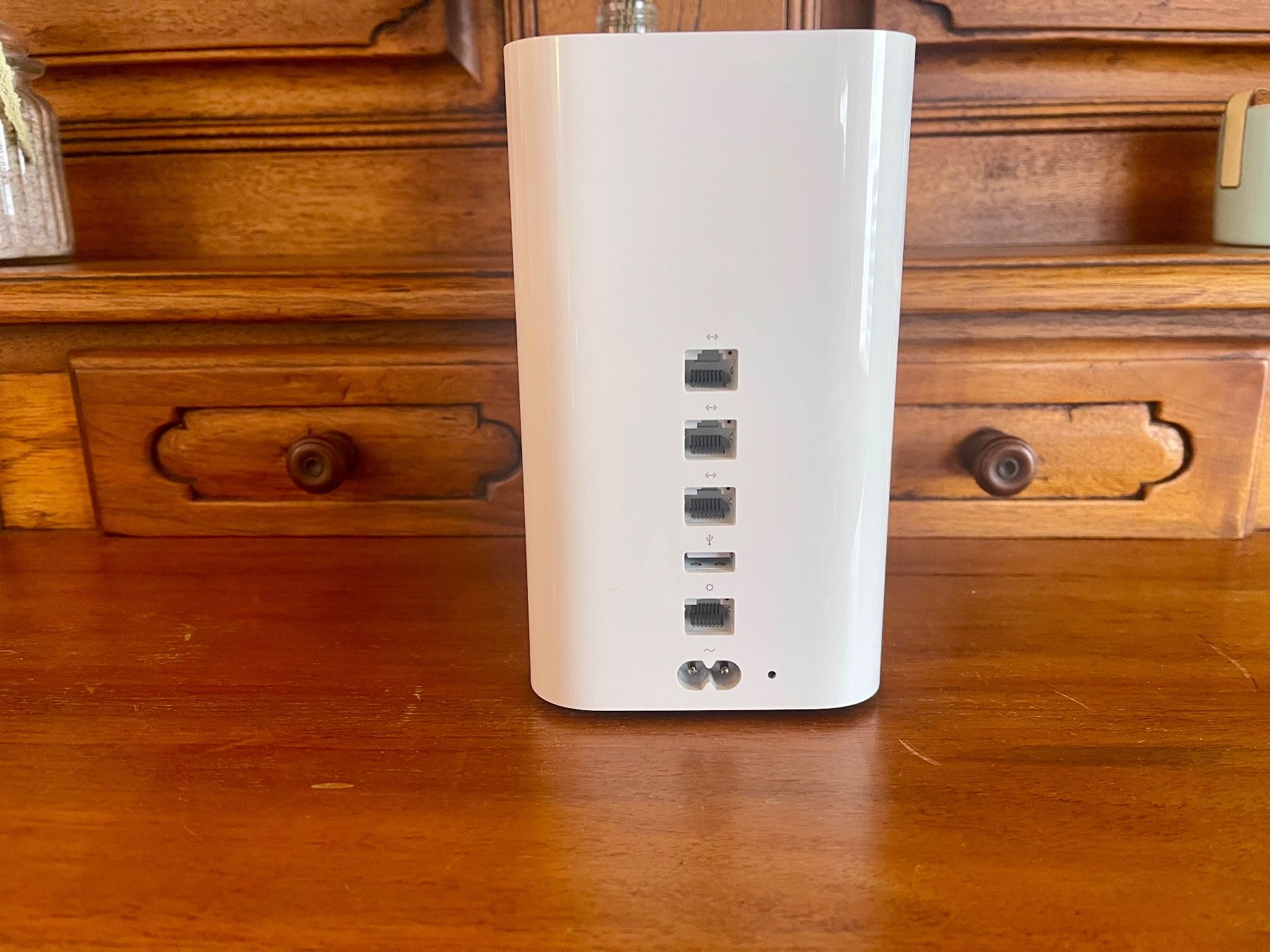 Apple Modems & Router: APPLE Time Capsule 3 TB, optisch top, aber teildefekt – Gebraucht aus Weggis von  4