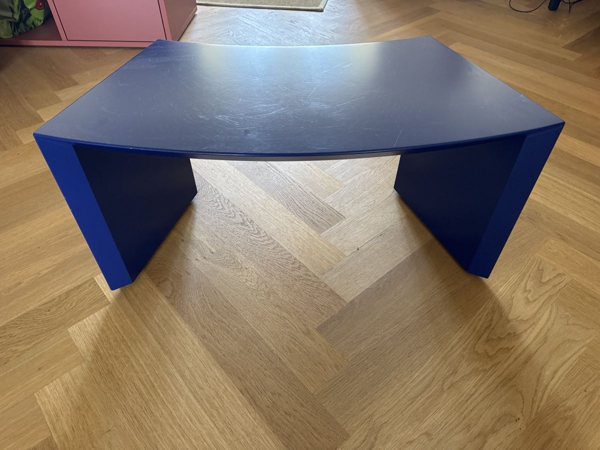 Tische: Couchtisch in Blau – Gebraucht aus Zürich von AlexZH 1