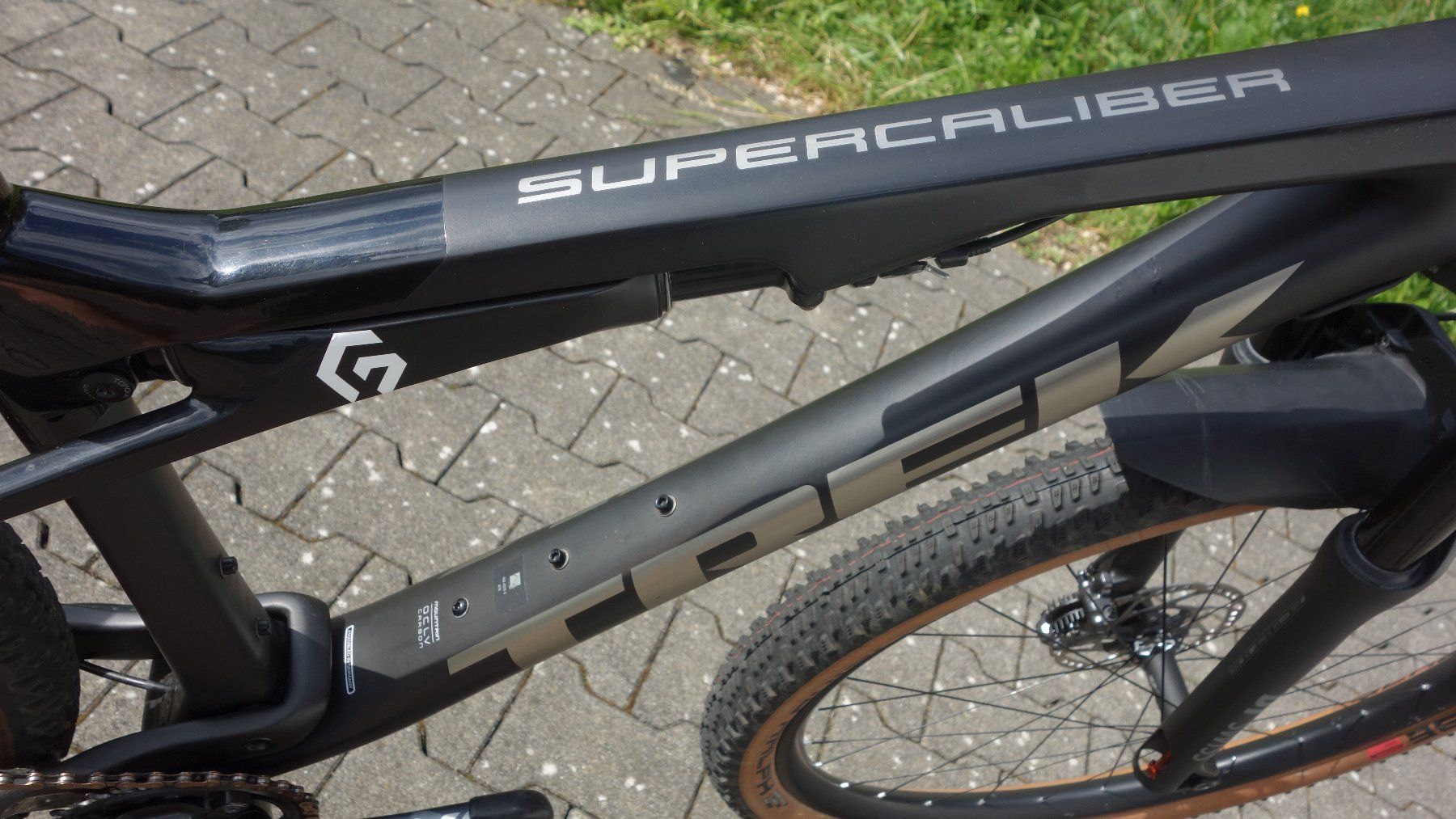 Trek Biciclette: Trek Supercaliber Sram AXS Carbon 29 CC Fully MTB Gr. M – Usato da wolfhausen venduto da dynamik1971 1