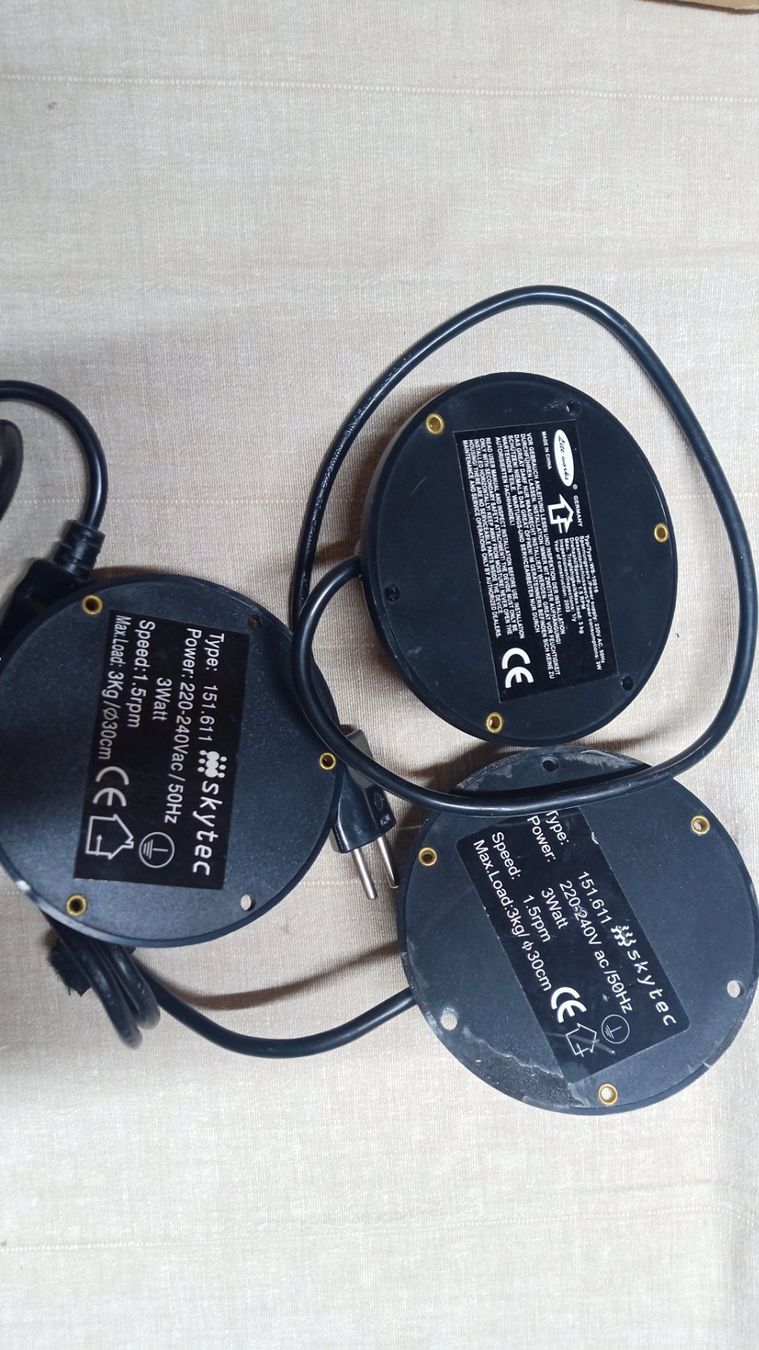 Moteurs: 3x Spiegelkugelmotor 220 Volt – D'occasion à Lüsslingen par Wildstar