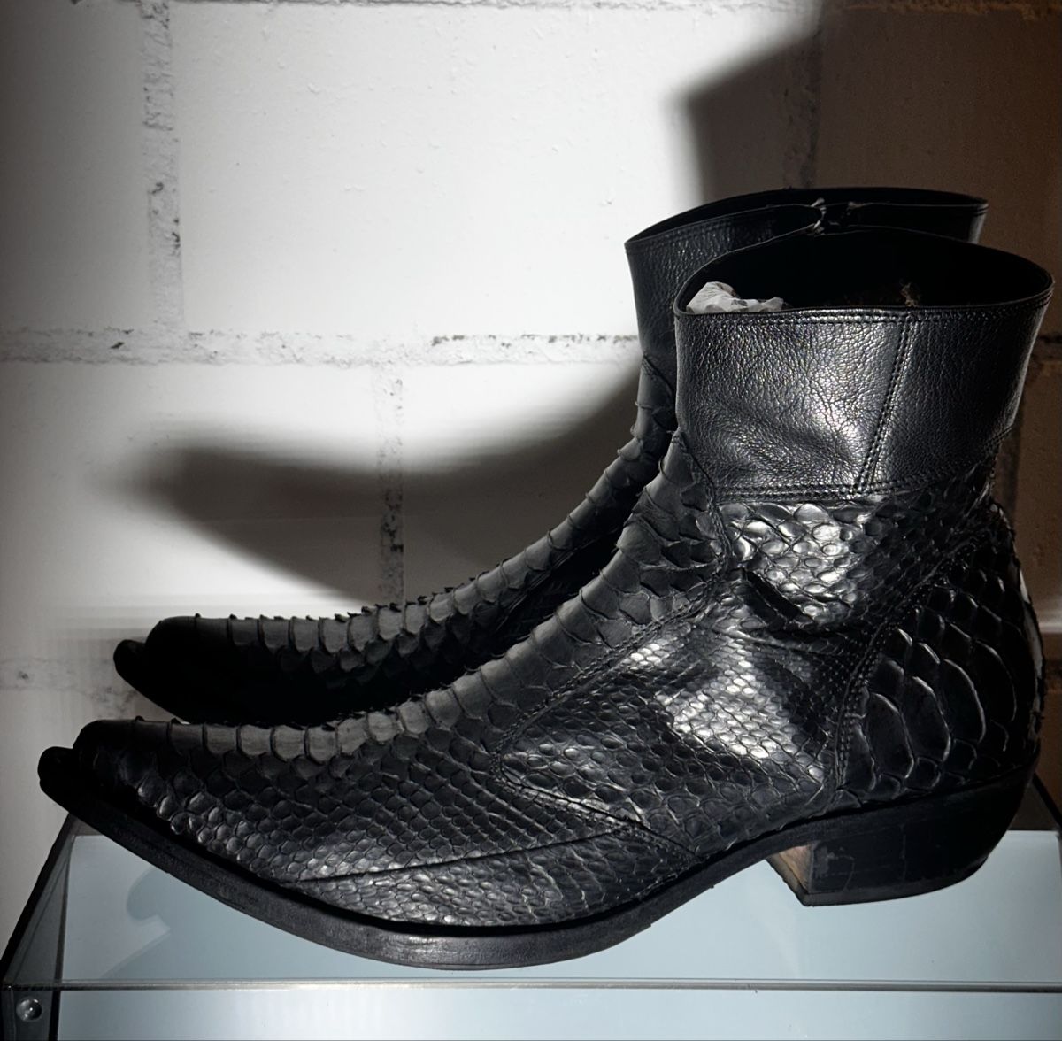 Scarpe da uomo: Schwarze Herrenstiefel aus Python Grösse 41 – Usato da Burgdorf venduto da N.O.C. 2