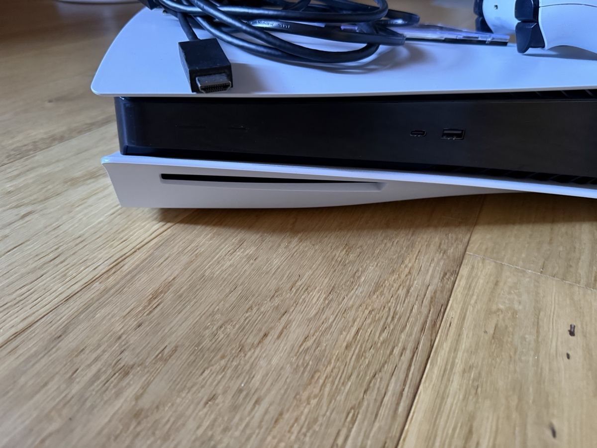 Sony Console: PS5 FW 12.00 – Usato da St.Gallen venduto da Joba3 1