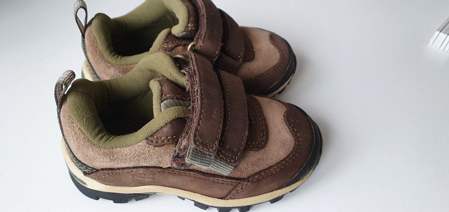 Timberland Schuhe für Jungen: Chaussures bébé timberland 22 – Gebraucht aus Prilly von RoDyRe