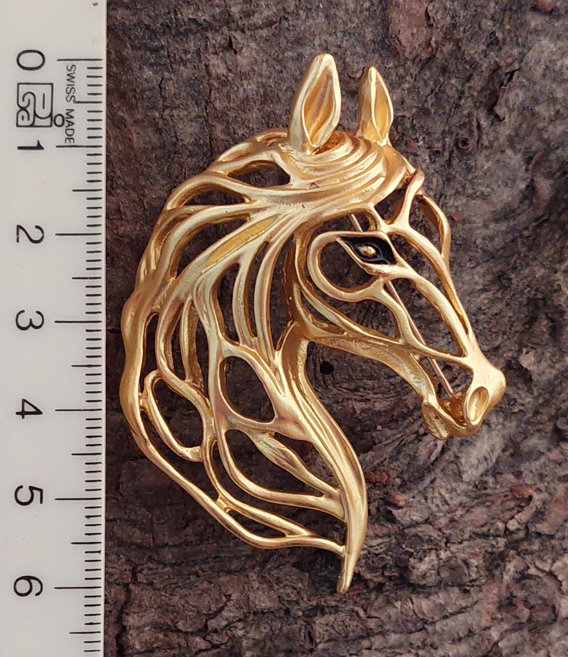 Broches & Aiguilles: Goldfarbene Brosche - Pferde Kopf – Neuf (Voir description) à Oberwil BL par Hunajakakku 1