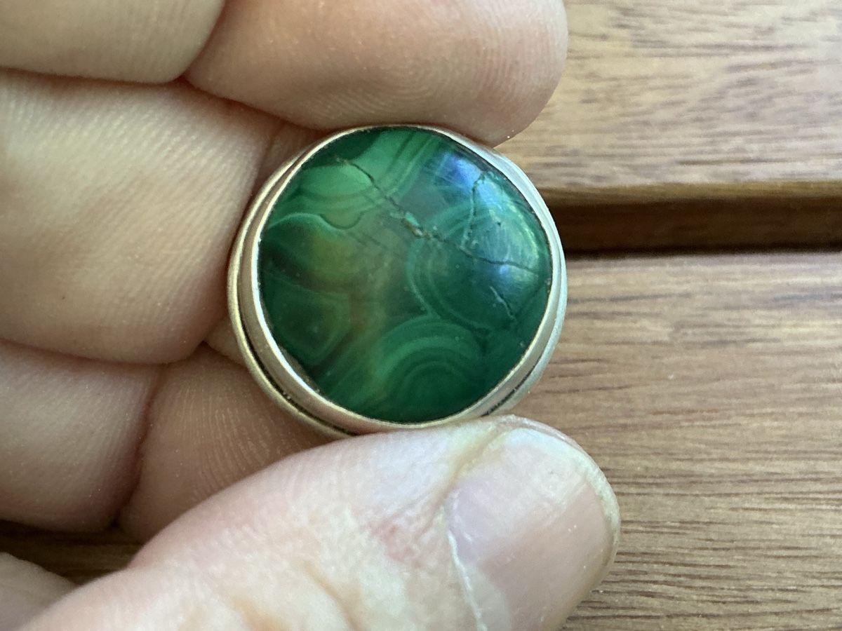 Anelli: Ring mit einem grünen Malachit-Edelstein – Usato da Basel venduto da S.Wehrli72 6