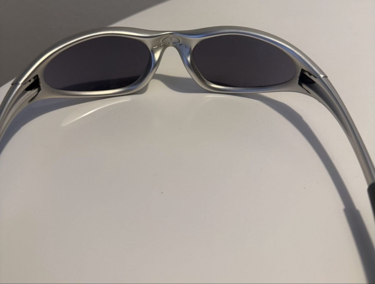 Oakley Brillen & Gläser: Oakley Minute Vintage Sonnenbrille Silber – Gebraucht aus Bern von Laufsport3000 4