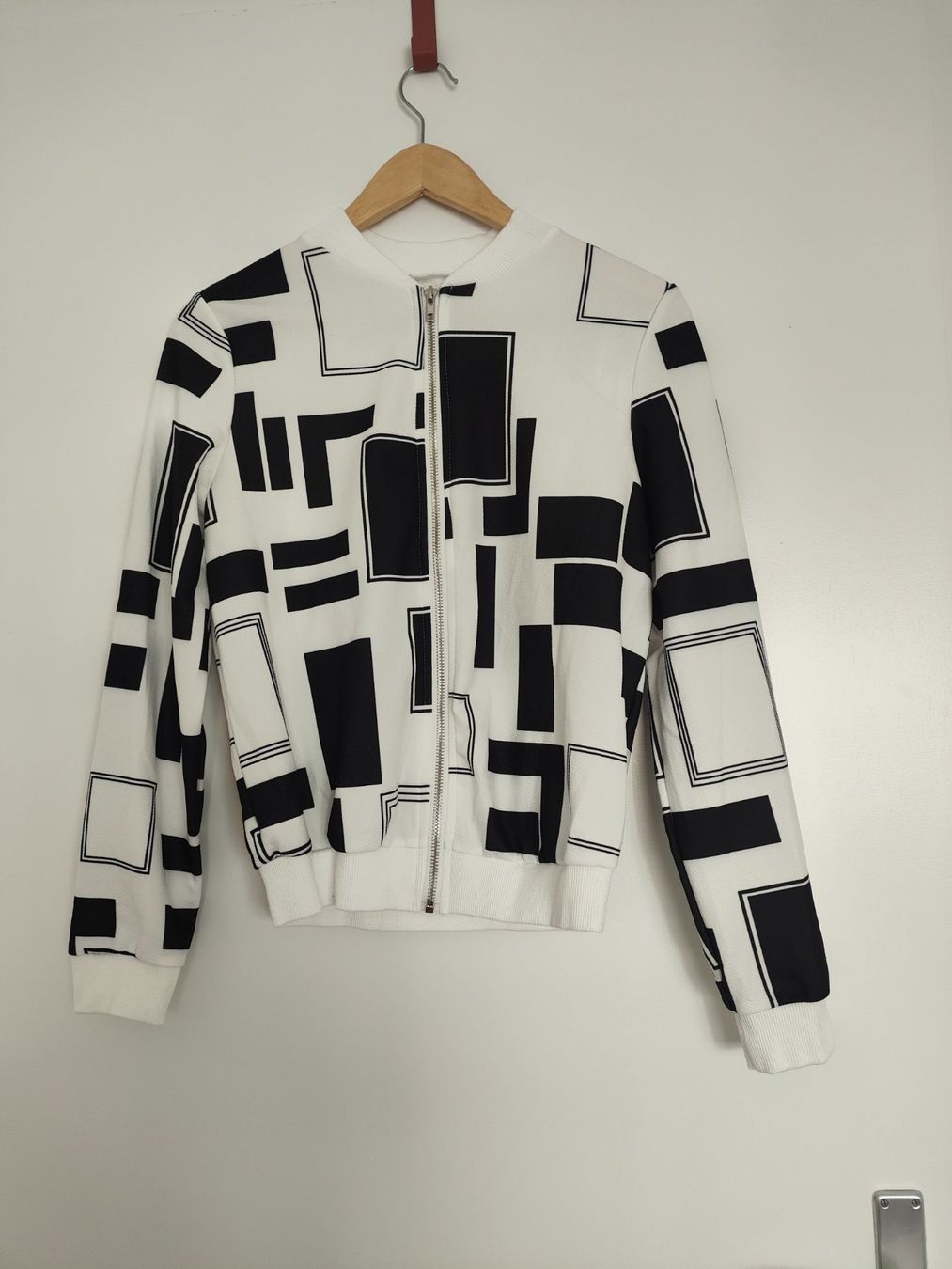 Giacche: Neu leichte Jacke schwarz weiß 36 – Nuovo (secondo la descrizione) da Neuhausen venduto da JessIst 1