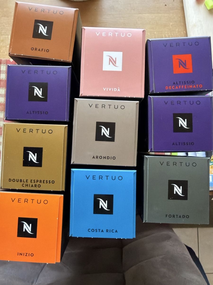 Nespresso Macchine per caffè & Macchine per espresso: Nespresso Vertuo Kapseln – Nuovo (secondo la descrizione) da Hausen am Albis venduto da Zugi