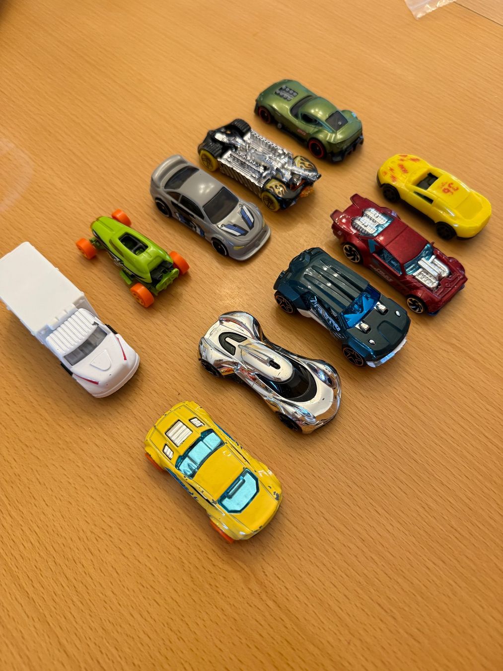 Giocattoli: Spielzeug Auto 10 Stück – Usato da Wiedlisbach venduto da Sistershop 1