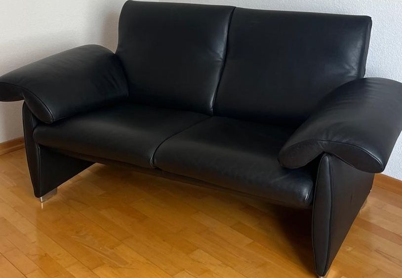 De Sede Divani: 2er Sofa deSede DS10 schwarz – Usato da Unterengstringen venduto da sarita_denz