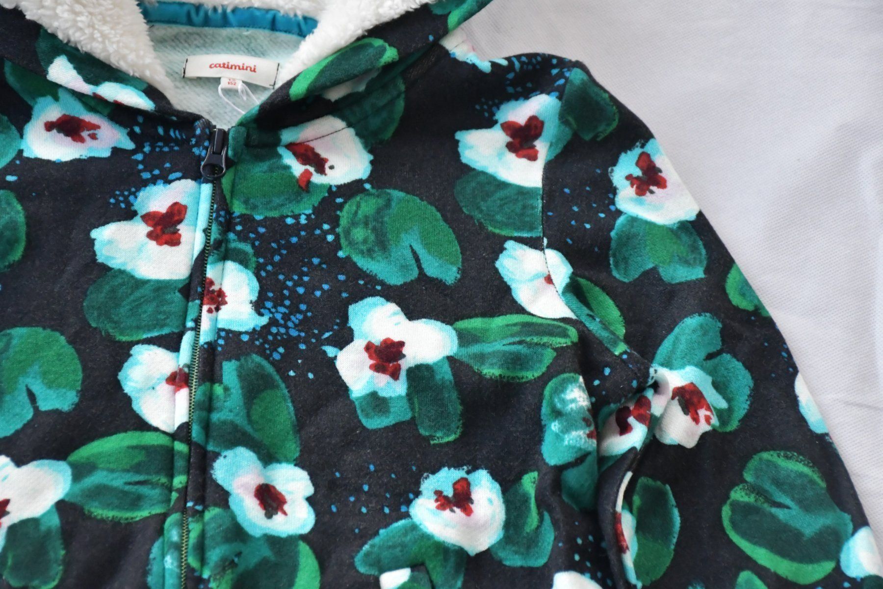 Catimini Sonstige Mädchenkleider: Weste.Cardigan Catimini  gr. 152 – Neu und originalverpackt aus Nuglar von Korsika2 5