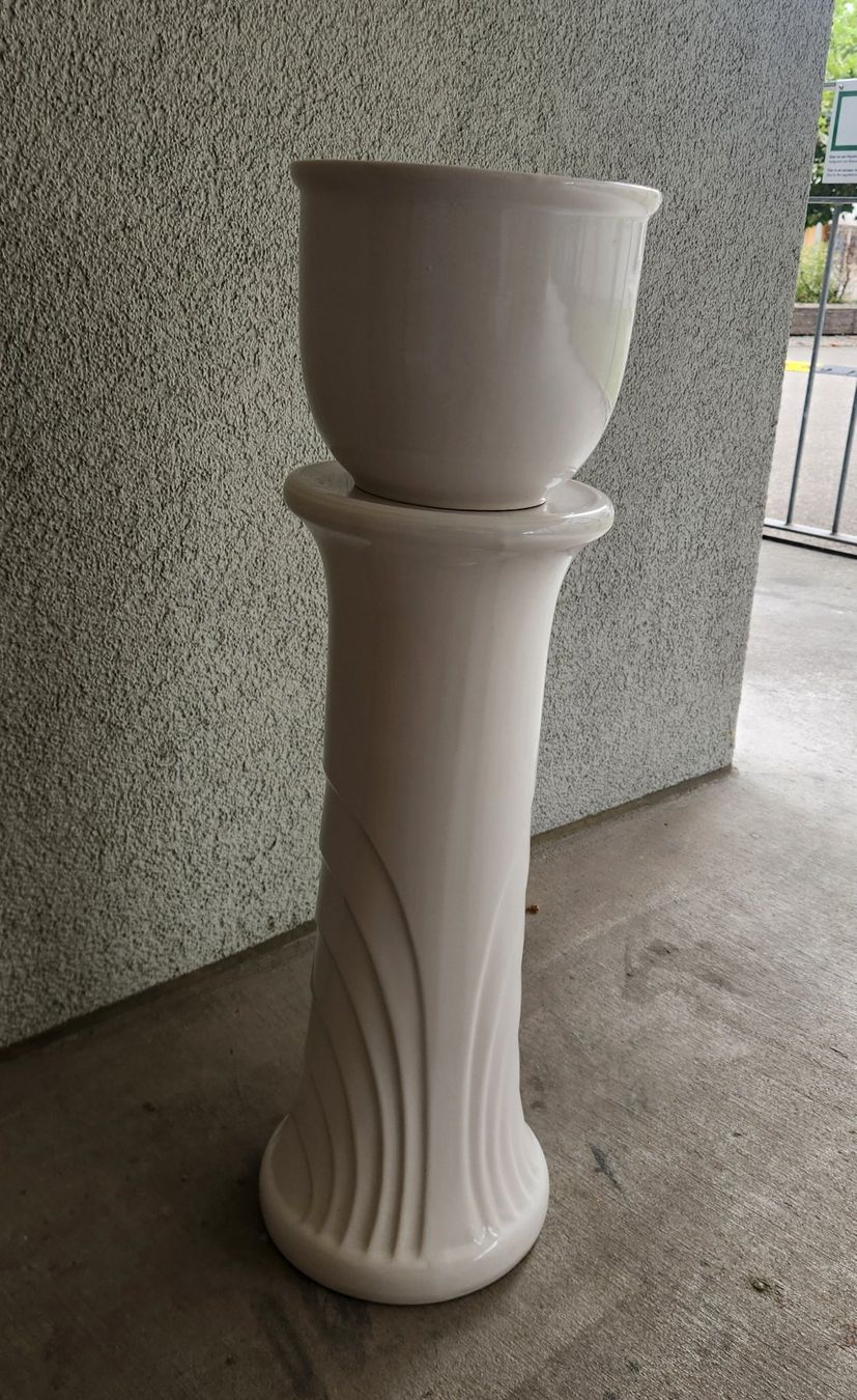 Pots de fleurs: Blumentopf mit Säule Keramik weiss – D'occasion à Zürich par janaskar 2