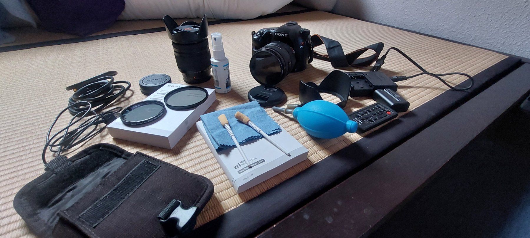 Sony Appareil photo: Sony a77 i Spiegelreflexkamera – D'occasion à Aeschi SO par Mr.Cornrows