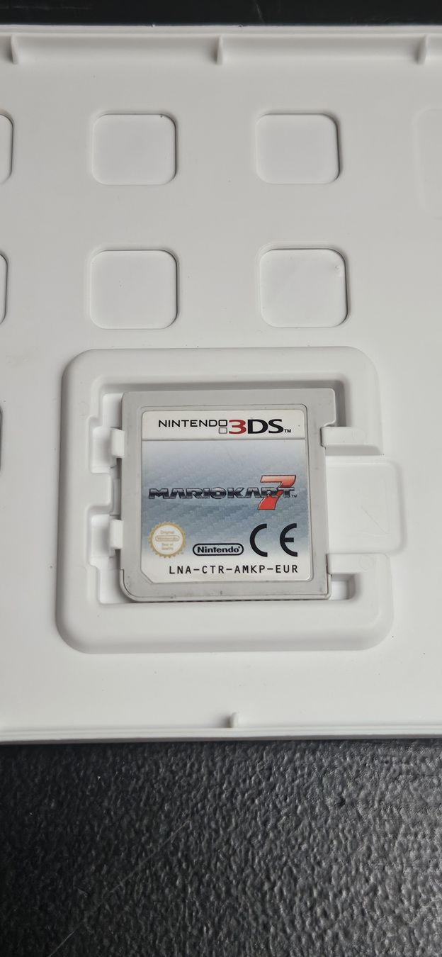Nintendo Giochi: Mario Kart 7, Nintendo 3DS – Usato da Belp venduto da Ginus85 4