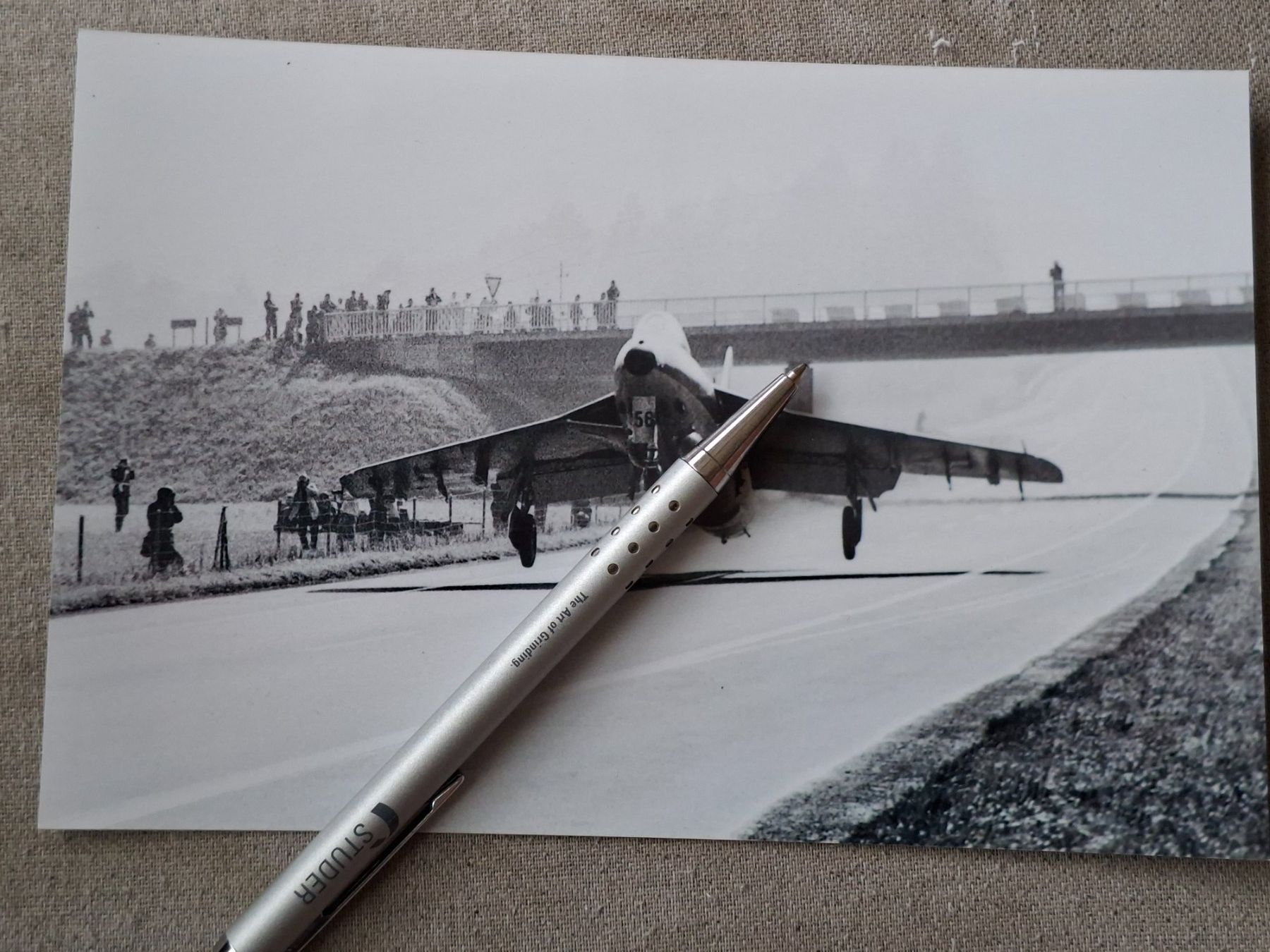 Cartes postales: Foto Hunter Schweizer Fliegertruppen – D'occasion à Giffers par attila07