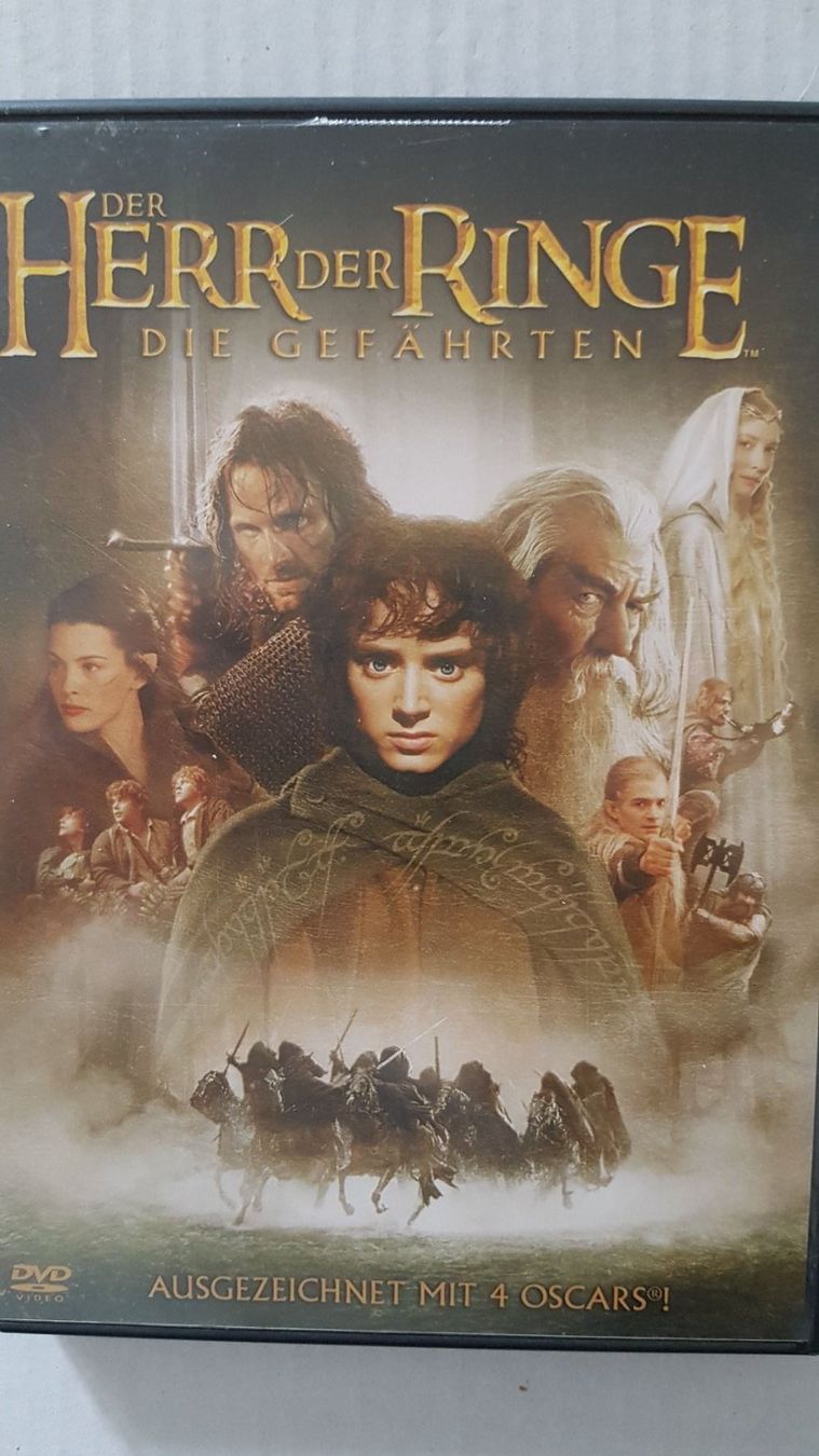 Tutti i DVDs: DVD  Der Herr der Ringe Die Gefährten – Usato da Oetwil am See venduto da fineli2