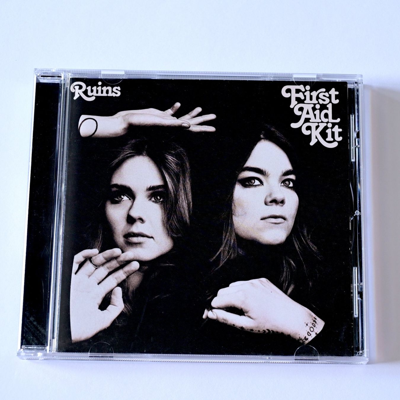 CD: First Aid Kit - Ruins – Nuovo (secondo la descrizione) da Scherz venduto da Neogeo5000
