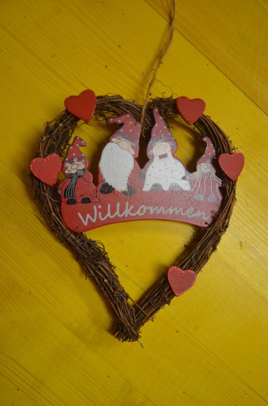Tutte le decorazioni: DEKO WILLKOMMEN – Usato da Chiasso venduto da Dolly015