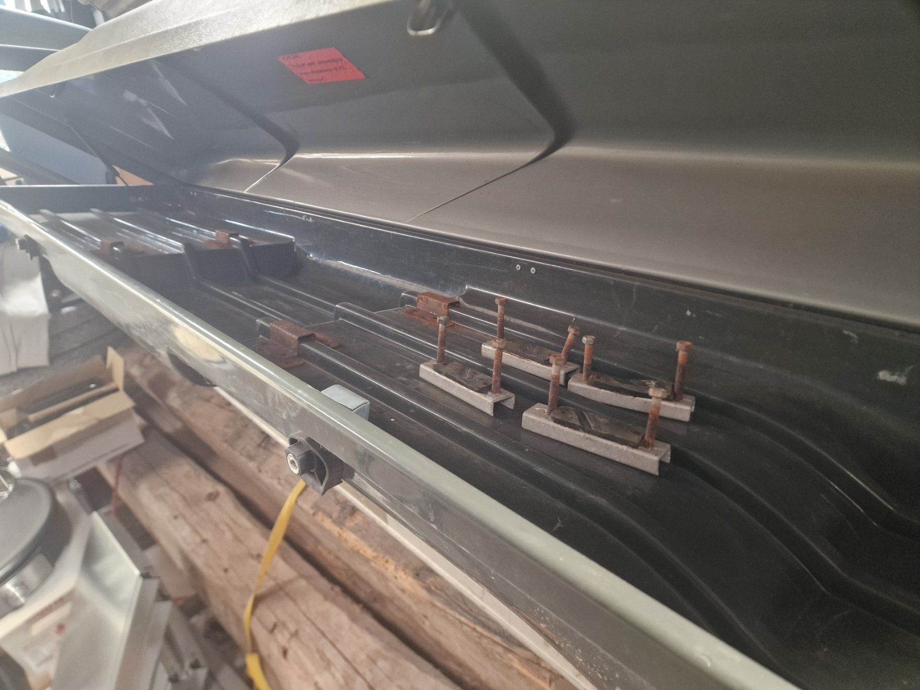 Box da tetto: Dachbox gebraucht, Lang 200cm, Breite 80cm, Höhe 40cm – Usato da Zürich venduto da 4kids 2