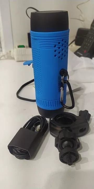 Velos: Fahrrad Musikboxe mit Lampe – Neu und originalverpackt aus Winterthur von Neilpryde01 3