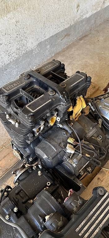 Motori: Yamaha XJ600 Motor – Usato da Zell LU venduto da .VR46. 1