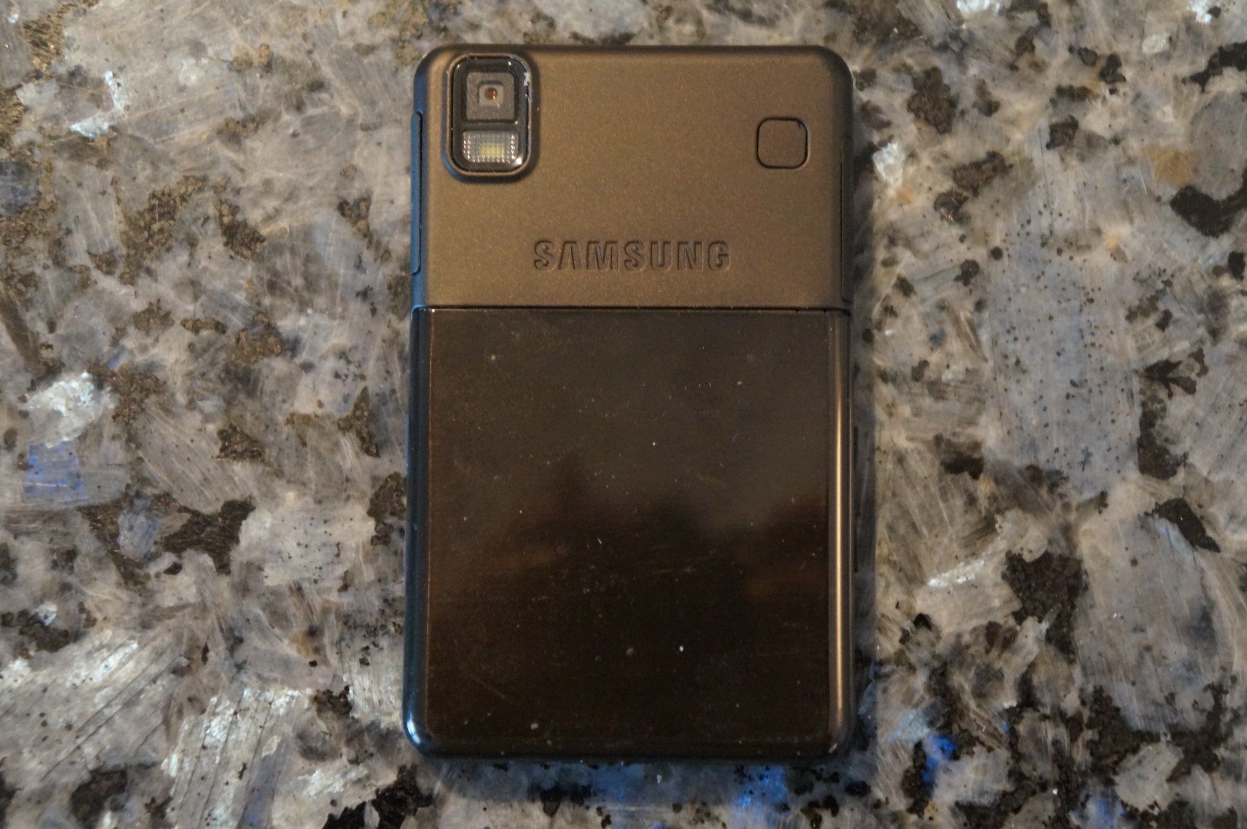Samsung Telefoni cellulari / Smartphones: Samsung Handy Giorgio Armani – Nuovo e nell'imballaggio originale da bronschhofen venduto da blackpearl01 2