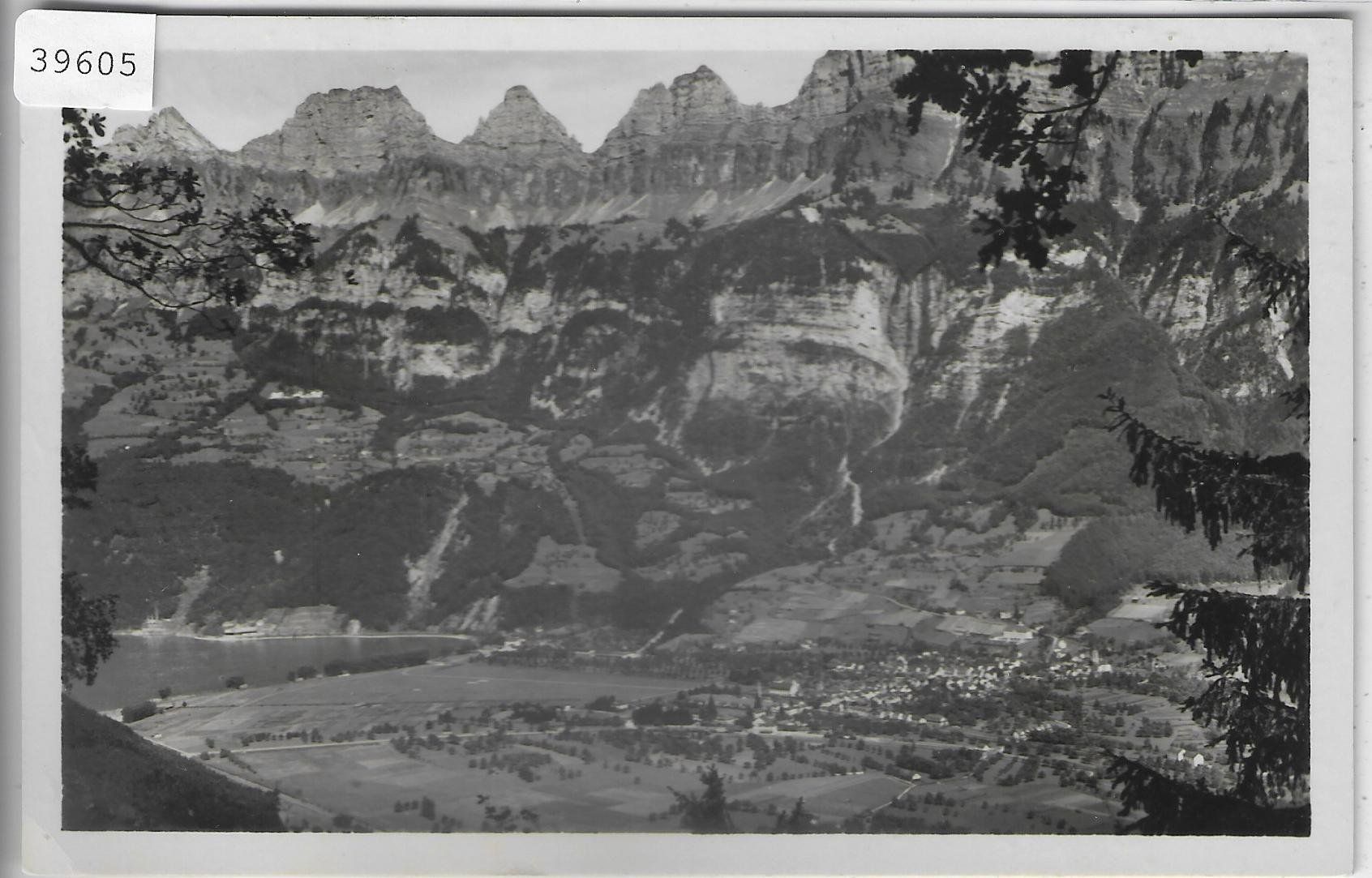 Cartes postales: Wallenstadt mit den Churfirsten – D'occasion à Ettingen par Kartenplanet