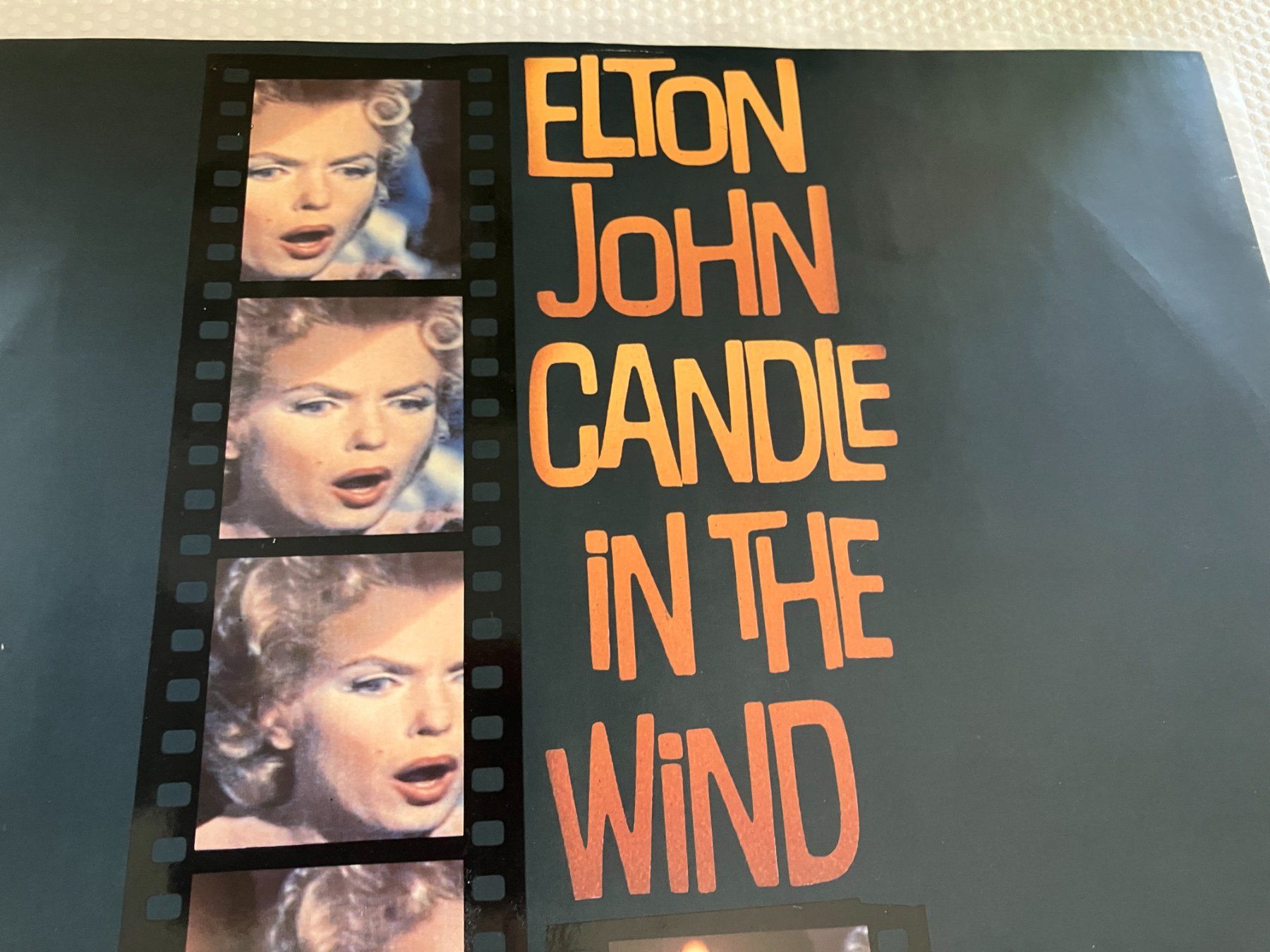 Dischi in vinile: Elton John – Usato da Aarwangen venduto da Jukebox3 1