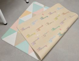 Dwinguler Spielmatte / Spielteppich 185x125cm Giraffe