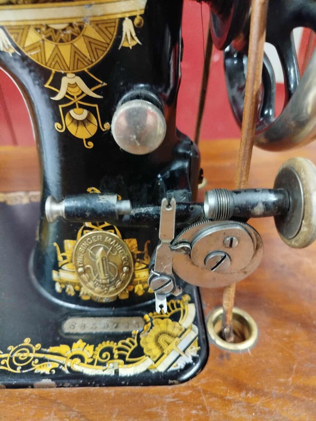 Singer Macchine da cucire: Machine à coudre (nr 14 ) – Usato da La Chaux-de-Fonds venduto da Emmaus2300CDF 3