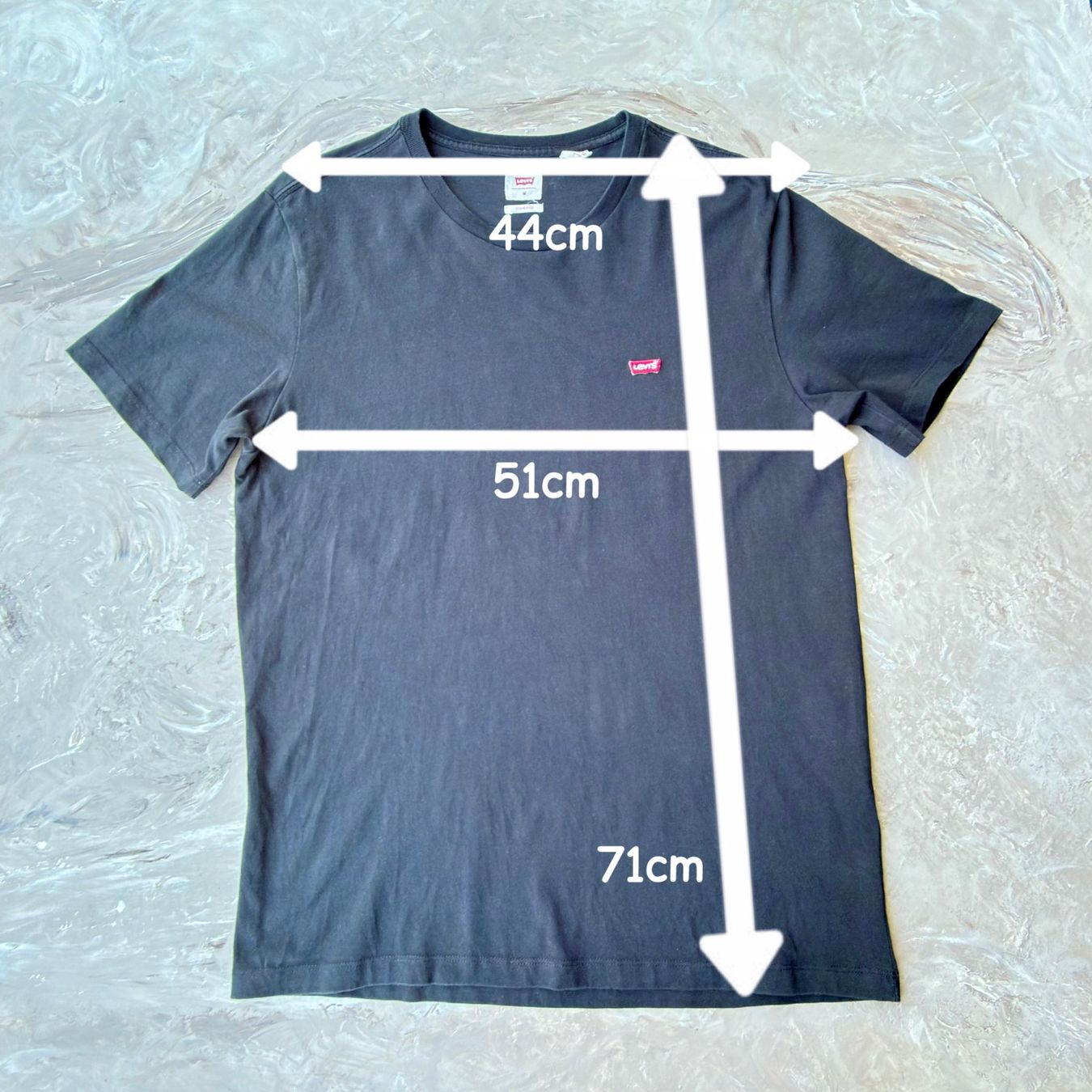 Levi's T-Shirts: T-Shirt Levi's noir Logo Mini – Gebraucht aus Thônex von Suisse.Shopping 5