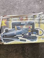 Wagenheber 2000kg mit Zubehör