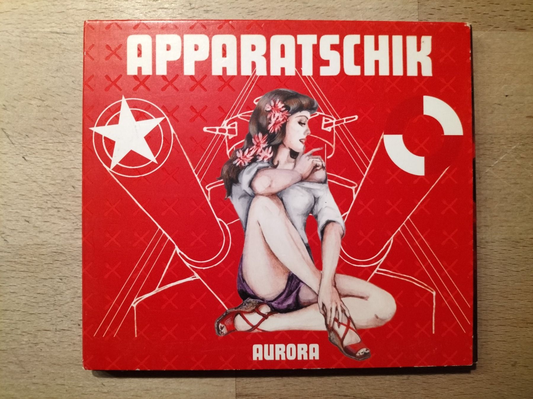 CD: Apparatschik – Aurora – Usato da Biel / Bienne venduto da Music74