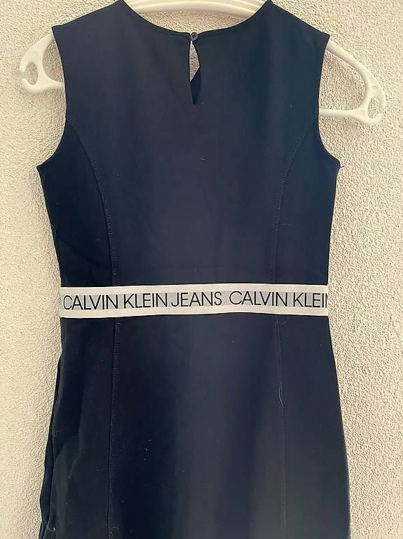 Vestiti & Gonne: Robe Calvin Klein 12 ans – Usato da Geneveys-Coffrane venduto da gg_r2xd 3